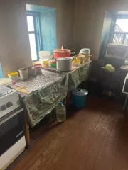 Жилой дом, площадь 27,6 кв.м., назначение: жилое, адрес  местонахождение : Россия, край Ставропольский, р н Труновский, с Труновское, ул. Подгорная, дом 31, кадастровый  условный  номер: 26:05:051201:22 Находится в долевой собственности, размер доли: 1/6. Земельный участок, площадь 1500 кв.м…