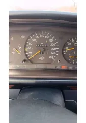 Mercedes-Benz E220 1994 года, 149 лс, 446647 км, АКПП. VIN: WDB1240221C101397. Автомобиль не на ходу. На транспортное средство наложены ограничения в виде запрета на регистрационные действия.