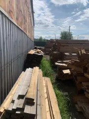Пиломатериал: обрезная доска хвойных пород из сосны обыкновенной - 71,115м3. Обрезная доска из лиственницы сибирской - 65,14м3. Период заготовки предположительно конец 2024года. Хранился на открытой площадке. Находятся г. Красноярск 30% Пиломатериал: обрезная доска хвойных пород из сосны…