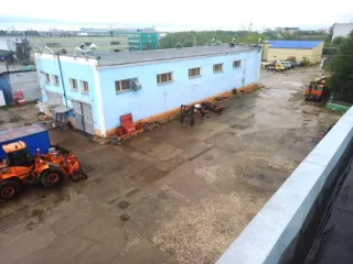 Здание производственный корпус с переходом и сети, общая площадь 4 596,2 кв.м, 2 этажа. Сооружение очистные сооружения, площадь 114.8 кв.м, площадь застройки 192.8 кв.м. Здание, состоящее из механической мойки и столярного цеха, общая площадь 481,3 кв.м. Здание арочного типа, общая площадь 446,5…