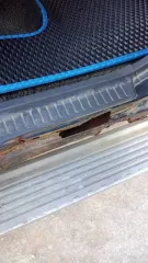 Toyota Land Cruiser 1995 года выпуска. Зеленый цвет. Дизельный двигатель 1HD, номер 0087658, объем 4.2 литра (4164 куб. см), мощность 165 л.с. VIN отсутствует. ПТС: 65МТ248372. Номер рамы: HDJ81-0046115. Страна изготовитель: Япония. Разрешенная максимальная масса 2595 кг, снаряженная масса 2320 кг.