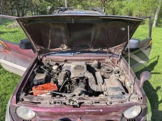 Mitsubishi Pajero 1995 года, легковой автомобиль, марка: Mitsubishi, модель: PAJERO, год изготовления: 1995, цвет: Красный, VIN: Отсутвует, ПТС: 24РС653334, г/н: В492УН124, кузов №: Н57А0002628, вид собственности: индивидуальная.