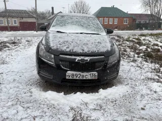 Chevrolet KL1J Cruze 2012, легковой автомобиль марки Chevrolet, модели KL1J Cruze, год выпуска 2012, кузов № XUFJA686JC3077055, идентификационный номер (VIN) XUFJA686JC3077055. Ознакомление с условиями, характеристиками имущества и документацией по адресу: 410012, г. Саратов, ул. Слонова 1, офис…