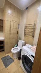 1-комнатная квартира; назначение – жилое; общая площадь – 43,9 кв.м., этаж/этажность – 12/17. Материал стен – монолит-кирпич, год постройки – 2012, кадастровый номер: 50:11:0030308:835
Адрес: Московская область, Красногорский район, поселок Нахабино, улица Панфилова, д. 27, кв. 135