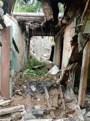 Нежилое здание 270,6 кв.м с земельным участком в с. Долгополье. здание, назначение: нежилое, общей площадью 270,6 кв.м, кадастровый номер: 33:01:000901:102, с земельным участком, категория земель: земли населенных пунктов, разрешенное использование: обслуживание нежилого здания, общей площадью 813…