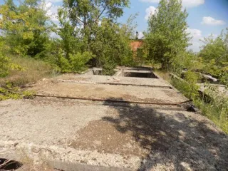 Земельный участок 8304 кв. м с сооружениями, Республика Мордовия. Земельный участок с кадастровым номером 13:23:1009040:10 площадью 8304 кв. м, категория земель: земли населенных пунктов, разрешенное использование: для эксплуатации очистных сооружений, местоположение: Республика Мордовия, г…