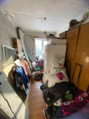 Доля дома 92,2 м² и доля участка 792 м², Свердловская обл. 1/2 доля дома и 1/2 доля земельного участка в Свердловской обл. еще 1/2 доля дома и 1/2 доля земельного участка в Свердловской обл. еще 1/2 доля в праве на жилое здание, площадь: 92,2кв.м., кадастровый номер: 66:27:1101027:240 и 1/2 доля в…