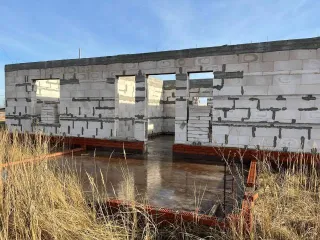 Два дома 154,1 кв.м и участки в Самарской области. Жилой дом, назначение – жилое, общей площадью 154,1 кв. м., расположенный по адресу: Самарская область, муниципальный район Волжский, сельское поселение Черноречье, село Черноречье, улица Овражная, дом 194, с кадастровым номером…