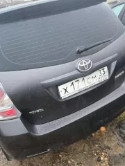 Автомобиль Тойота VERSO, 2011 г.в., г/н Х171СМ33, VIN NMTDG26R20R027551 (Реализация по прямому назначению). Цвет серый, наличие царапин и потертостей по всему лакокрасочному покрытию кузова автомобиля, незначительные, но многочисленные сколы понизу всех дверей и порогов на переднем бампере и на…