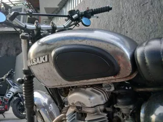 Мотоцикл марки Kawasaki w650, г.р.з. 0716ВК77, Шасси  рама  № EJ650A054509, год выпуска 2006.