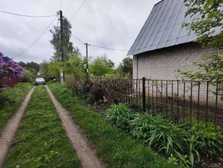 Садовый дом 20 кв.м и участок 413 кв.м, Липецкая область. Здание, расположенное на земельном участке: назначение здания: Нежилое (садовый домик), площадь здания: 20 кв.м, кадастровый номер здания: 48:20:0038801:7206, площадь участка: 413 кв.м, кадастровый номер участка: 48:20:0038801:2800…
