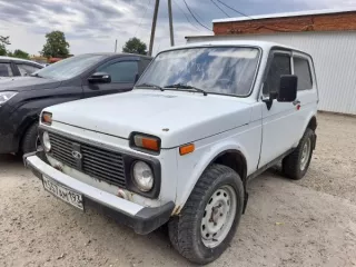 Автомобиль LADA 212140, 2008 года 2008 года 
Государственный регистрационный знак: К557АМ193 
Год выпуска: 2008 
VIN номер: ХТА21214081901486 
Коробка передач: механическая 
Вид транспорта: легковые автомобили 
Марка: LADA 212140 
Модель: 212140 
