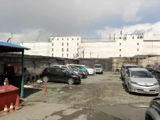 Право аренды земельного участка площадью 843 кв. м. Право на заключение договора аренды земельного участка с кадастровым номером 25:28:030009:686, государственная собственность на который не разграничена. Категория земель: земли населенных пунктов. Местоположение установлено относительно ориентира…