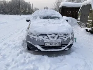 Nissan Qashqai 2010 года, серый, госномер Н248УР29, VIN SJNFAAJ10U2157833. ВАЗ 21150 2005 года, светло-серый, госномер К653РР29, VIN XTA21150054054824. Продаются единым лотом для прямого использования. Сопроводительные документы отсутствуют.