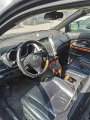 Lexus RX 2005 года, 230 лс, 263000 км, полный привод, АКПП, Легковой автомобиль марки Lexus RX-330, 2005 года выпуска, VIN: 2T2HA31U15C081358, регистрационный знак: Х968ОМР142, цвет черный.