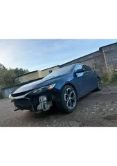 Chevrolet Malibu 2019 года, 163 л.с., пробег 105924 км, АКПП. VIN: 1G1ZG5ST7KF191593. Техническое состояние: Выстрелило 6 (или 7) подушек безопасности, аккумулятор не работает, машина не заводится. Заднее левое колесо спускает полностью примерно за 2-3 дня (под замену). Стук рейки. Не горит правая…