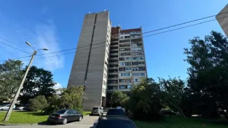 Нежилое помещение расположено по адресу: Российская Федерация, Санкт-Петербург, муниципальный округ Сосновая поляна, улица Здоровцева, дом 10, литера А, помещение 13Н, площадь 10.8 кв.м, назначение: нежилое, этаж № 1, кадастровый номер 78:40:0008473:4388. Право собственности подтверждается записью…