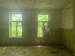 Здание клуба с земельным участком Здание, наименование - здание клуба, назначение: нежилое, площадь 274,8 кв.м., количество этажей, в том числе подземных этажей: 1, в том числе подземных 0, местоположение: Рязанская область, муниципальный район Старожиловский, сельское поселение Мелекшинское, село…