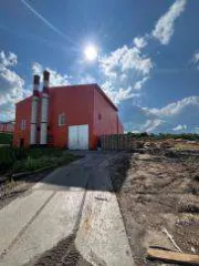 Единый имущественный комплекс: Линия подготовки сырья, сушильная камера ленточного типа для сушки отходов лесопиления модель BTLA-80, водогрейная производственная котельная установка мощностью 6 МВт, технологическая линия по производству пеллет, линия гранулирования и упаковки древесных гранул…