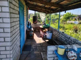Здание 20 кв.м. и земельный участок 600+/-43 кв.м. в Самарской обл. Земельный участок, находящийся в совместной собственности супругов, площадью 600+/-43 кв.м., кад. № 63:33:0908008:1015; с находящимся на нем зданием, кад. №63:33:0908008:1389, расположенный по адресу: Самарская обл., Сызранский…