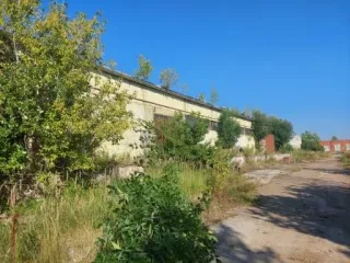 7 объектов конкурсной массы, имущественный комплекс по адресу: Чувашская Республика, г. Канаш, Ульяновское шоссе:  
1. Материальный склад кадастровый №21:11:240201:1986,  
2. Забор из железобетонных плит из железных листов с пятью воротами, протяженность 1572 п.м., кадастровый №21:11:000000:1287, …