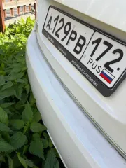 Volkswagen Polo 2013 года, 105 лс, идентификационный номер (VIN): XW8ZZZ61ZEG015531, ГРЗ: М535ОА72, сломана ручка открытия капота, пробег неизвестен, имеются многочисленные сколы, царапины и ржавчина по кузову.
