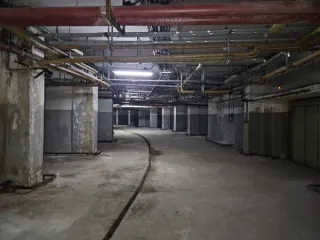 Нежилое помещение 24.9 кв. м, Москва по адресу: г. Москва, ш. Ленинградское, д. 130, корп. 1, машино-место 9 (Подвал № 0), кадастровый номер: 77:09:0001006:7199.