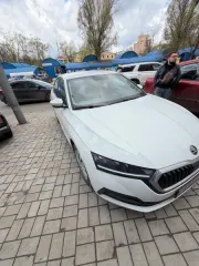 Должник ГУП ДНР "РЦ "ТОРГОВЫЙ ДОМ "УГОЛЬ ДОНБАССА". Автомобиль легковой комби (хэтчбек) SKODA OCTAVIA, 2021 г.в., регистрационный номер Е870УЕДНР, цвет белый, VIN: XW8AN4NX8NH008301, ТС 290740. Нач. цена: 1355699,38 руб., в т.ч. НДС 22%. Задаток: 203 360 руб. Должник ГУП ДНР "РЦ "ТОРГОВЫЙ ДОМ…