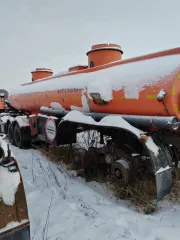 Нефаз 96742-03 2010. Полуприцеп-цистерна, марка: НЕФАЗ 96742-03, год изготовления: 2010, цвет: оранжевый, VIN: X1F96742BA0001116, госномер: АР584386, кузов №: X1F96742BA0001116. Согласно акту осмотра и фотографиям, имущество имеет множественные сколы, местами коррозию, отсутствуют все колесные…