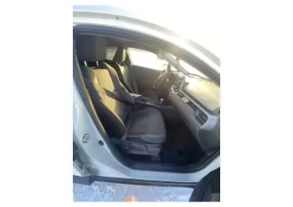Toyota C-HR, 2020 года, 145 лс, автомобиль легковой, марка: Toyota, модель: C-HR, VIN: JTNKHMBX2L1076106, гос. рег. номер: Т585КВ196, год изготовления: 2020