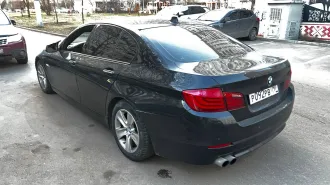 BMW 530D 2010 года выпуска, VIN WBAFW51040C510030. Ознакомление с автомобилем и документами осуществляется в рабочие дни с 11:00 до 16:00 по адресу: Москва, проспект Мира, дом 104, по предварительному согласованию по телефону 89854213114 или электронной почте arbitr60lider@mail.ru.