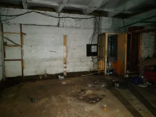 Нежилое помещение (торговая площадь) 221,4 м², 1 этаж, кадастровый номер 75:28:070401:31, и земельный участок, категория земель: земли населенных пунктов, виды разрешённого использования: для коммерческой деятельности, кадастровый номер 75:28:070401:48, площадью 266 +/- 3 кв.м, местоположение…
