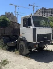 грузовой тягач седельный маз 543302 220 гос. номер о584се 23. год изготовления тс 2004г. грузовой тягач седельный маз 543302 220 гос. номер о584се 23 идентификационный номер  vin  y3m54330240000671 год изготовления тс 2004 г. модель, № двигателя ямз 236не 2 5, 40151393 шасси  рама  №…