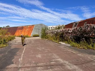 Административно-лабораторный корпус, кадастровый номер: 41:02:0010106:9389. Контрольно-пропускной пункт, кадастровый номер: 41:02:0010106:9381. САТЭС (механические мастерские), кадастровый номер: 41:02:0010106:9380. Склад ПЭМС, кадастровый номер: 41:02:0010106:9385. Склад СРМ 1, кадастровый номер…