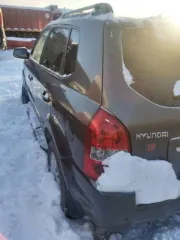 Hyundai Tucson 2.0 GLS AT 2008 года, VIN KMHJN81BP9U047186.