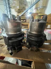 Гидромотор хода CAT320, год выпуска 2009, 2 штуки.