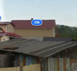 Жилой дом 23Б, ул. Котиковая, Южно-Сахалинск, Сахалинская обл. Кадастровый номер дома: 65:01:0310004:693; земельный участок, кадастровый номер: 65:01:0310004:11.