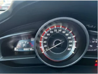 Mazda 3 2013, автомобиль легковой Mazda 3 2013 года выпуска, VIN: JMZBM42Z531115749, цвет кузова: белый, местонахождение: Свердловская обл, Алапаевск, Пушкина ул, дом 103