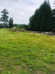 Здание 8,1 кв.м, участок 1713 кв.м, Свердловская область. Нежилое здание с кадастровым номером 66:59:0213001:305, общей площадью 8,1 кв.м., земельный участок с кадастровым номером 66:59:0213001:182 общей площадью 1713 кв.м., расположенные по адресу Свердловская область, г. Полевской, д. Кенчурка…