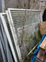 Металлические изделия 641 шт 165 кг Годные остатки: металлические изделия, лом черного и цветного металла – 641 штука, 165 килограмм Реализуется в качестве годных остатков, а также в качестве вторичного сырья, лома, утиля. Описание см. в разделе "документы" п. 3 извещения. Имущество продается в том…