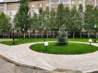 Имущественный комплекс состоит из здания офисного центра площадью 902,1 кв.м., расположенного по адресу: Российская Федерация, Республика Коми, муниципальный округ Ухта, город Ухта, набережная Нефтяников, дом 20а. Назначение: нежилое, количество этажей 4, в том числе подземных 0, кадастровый номер…