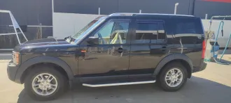 Ленд Ровер Дискавери 3 2006 года, цвет черный, VIN: SALLAAA147A425143. Находится в городе Краснодар. Для осмотра направьте запрос на a32_bankrot@mail.ru, указав в теме ФИО должника и наименование имущества.