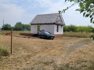 Земельный участок в Краснодарском крае, 501 кв.м., адрес (местонахождение): 353206, Краснодарский край, м.р-н Динской, с.п. Пластуновское, ст-ца Пластуновская, мкр Южный, ул Офицерская, з/у 22/1, категория земель: Земли населенных пунктов, разрешенное использование: Для ведения личного подсобного…