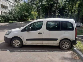 Citroen Berlingo, 2013 года, 90 лс, 200000 км. Марка и(или) модель: СИТРОЕН БЕРЛИНГО, Год выпуска: 2013, Идентификационный номер: VF77JNFRCDJ523026, Номер шасси (рамы): ---, Номер кузова (кабины): VF77JNFRCDJ523026, Цвет кузова (кабины): БЕЛЫЙ, Тип двигателя: --, Номер двигателя: --, Рабочий объем…