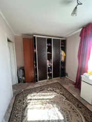 Доля дома 116.8 кв.м. и земельного участка в Абакане. 1/4 доля дома и 1/4 доля земельного участка, а также еще 1/4 доля дома и 1/4 доля земельного участка, итого 1/2 доли в праве общей долевой собственности на жилое здание площадью 116.8 кв.м., кадастровый номер 19:01:100403:1510, по адресу…