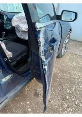 Chevrolet Malibu 2019 года, 163 л.с., пробег 105924 км, АКПП. VIN: 1G1ZG5ST7KF191593. Техническое состояние: Выстрелило 6 (или 7) подушек безопасности, аккумулятор не работает, машина не заводится. Заднее левое колесо спускает полностью примерно за 2-3 дня (под замену). Стук рейки. Не горит правая…