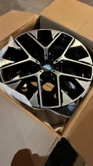 автомобильные запчасти комплект автомобильных дисков (4 шт)  (диаметром 52 см, глубина 20 см)комплект автомобильных дисков (4 шт), на которых имеется заглушка с логотипом "MERSEDES BENZ (диаметром 52 см, глубина 21 см)"комплект автомобильных дисков (4 шт) на которых имеется ставка черного цвета, на…