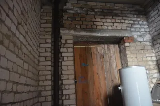Здание (механические мастерские производственной базы) площадью 902,3 м2, назначение: нежилое, кадастровый номер 29:28:110270:45, местоположение: Архангельская область, г. Северодвинск, проезд Чаячий, д.17; здание (механическая мастерская) площадью 751,4 м2, назначение: нежилое, кадастровый номер…