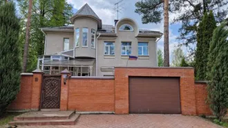 Дом 459,3 кв.м, здание 80,3 кв.м и земельные участки в Московской области. Жилое здание кадастровый № 50:20:0020402:1410, общей площадью 459,3 кв. м, вид права – собственность, по адресу: Московская область, Одинцовский район, Назарьевский с. о., пос. Назарьево, ПЖК «Назарьево», д. 38; Земельный…