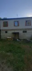 Жилой дом – 2 этажа, 5 комнат, общей площадью 177,50 кв.м., кадастровый номер: 23:33:1503001:680. Земельный участок общей площадью 880,00 кв.м., кадастровый номер 23:33:1503001:169 по адресу: Краснодарский край, Туапсинский район, с. Ольгинка, мкр. Кубань, д. 5, залог в пользу RNKB Bank (PJSC).
